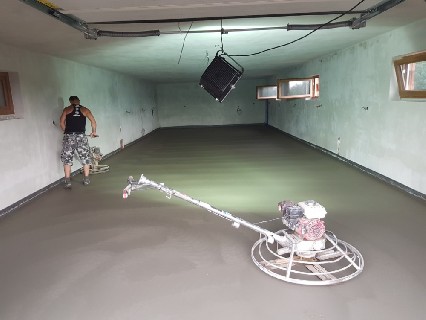 Šach 150 m2 - Leštěný beton
